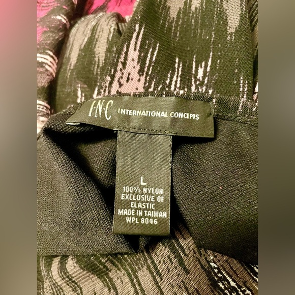 INC Dress w/ bat-wing short sheer sleeves. SIZE Large - Picture 9 of 9